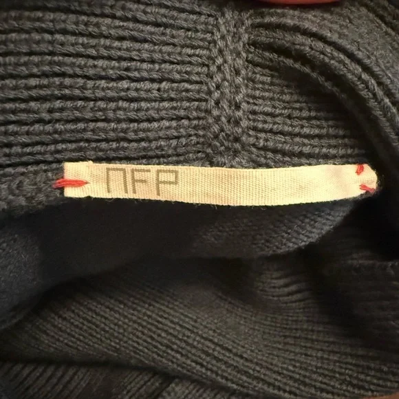 NFP Studios Convertible Cardigan w/ Detachable Wrist Cuffs 100% Cotton. - Picture 4 of 11